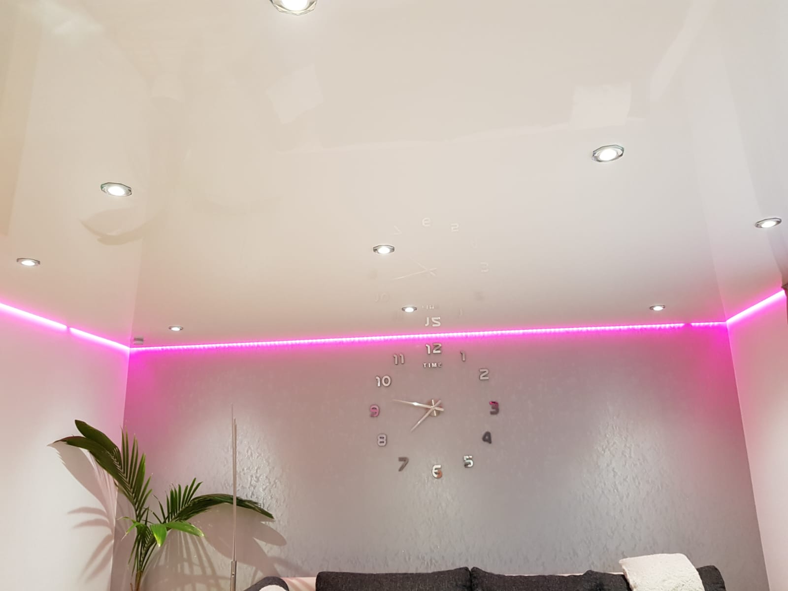 Spanndecke mit LED Streifen